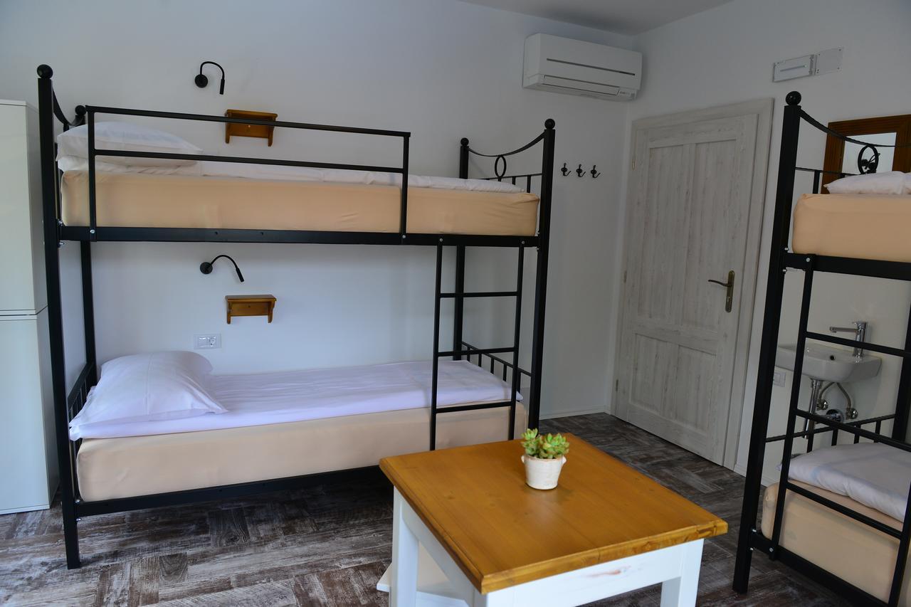 Hostel Hildegarden Tolmin Esterno foto